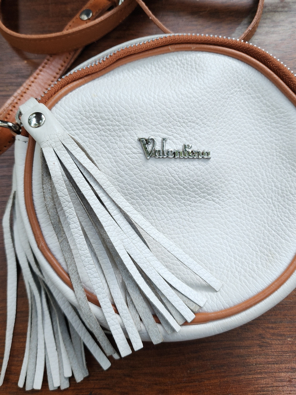 Valentina Made in Italy White Leather Round Crossbody Bag Tassel OS